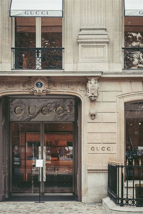 gucci 60 avenue montaigne 75008 paris|montaigne paris locations.